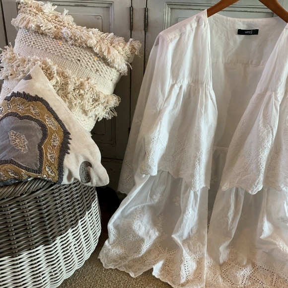 Last Two! Eyelet Lace Kimono Duster Jacket Top - Picture 4 of 8